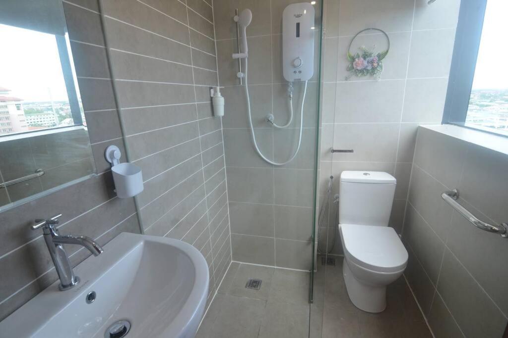 Kozi Square New Sgh Cozy Home Lv7B Kuching Exterior foto